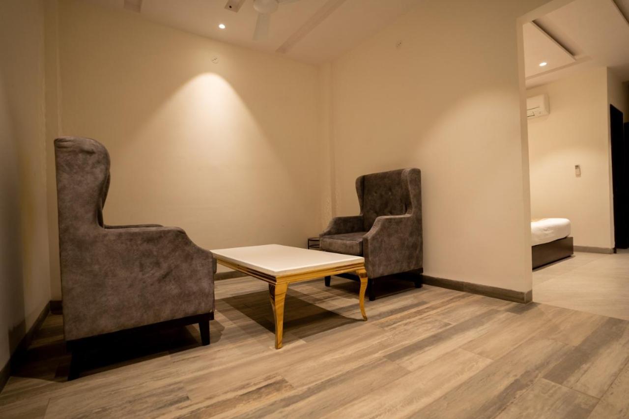Hotel Smily Ludhiana Extérieur photo